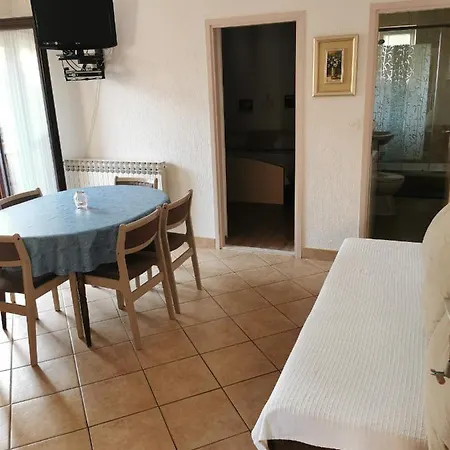 Near By Everything * Vodice