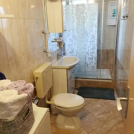 Apartment Near By Everything Vodice