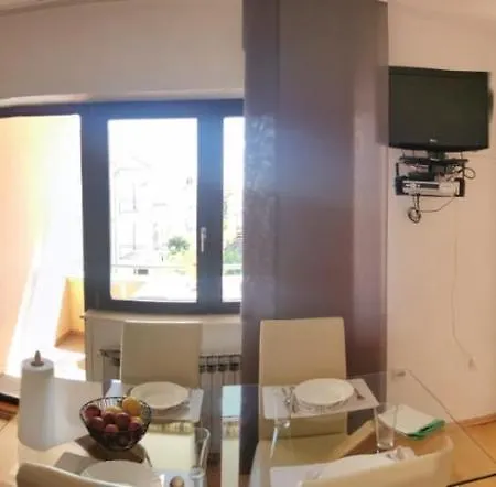 Apartment Near By Everything