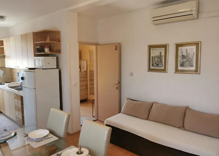 Near By Everything * ヴォディツェ