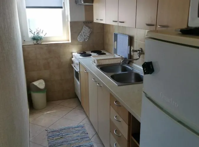 アパート Near By Everything