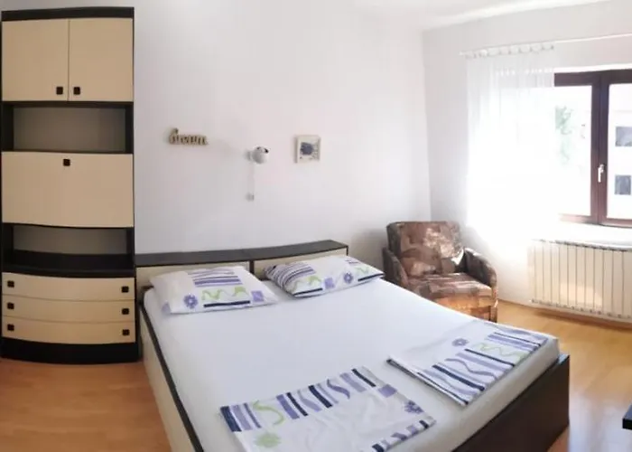 Near By Everything Appartamento Vodice